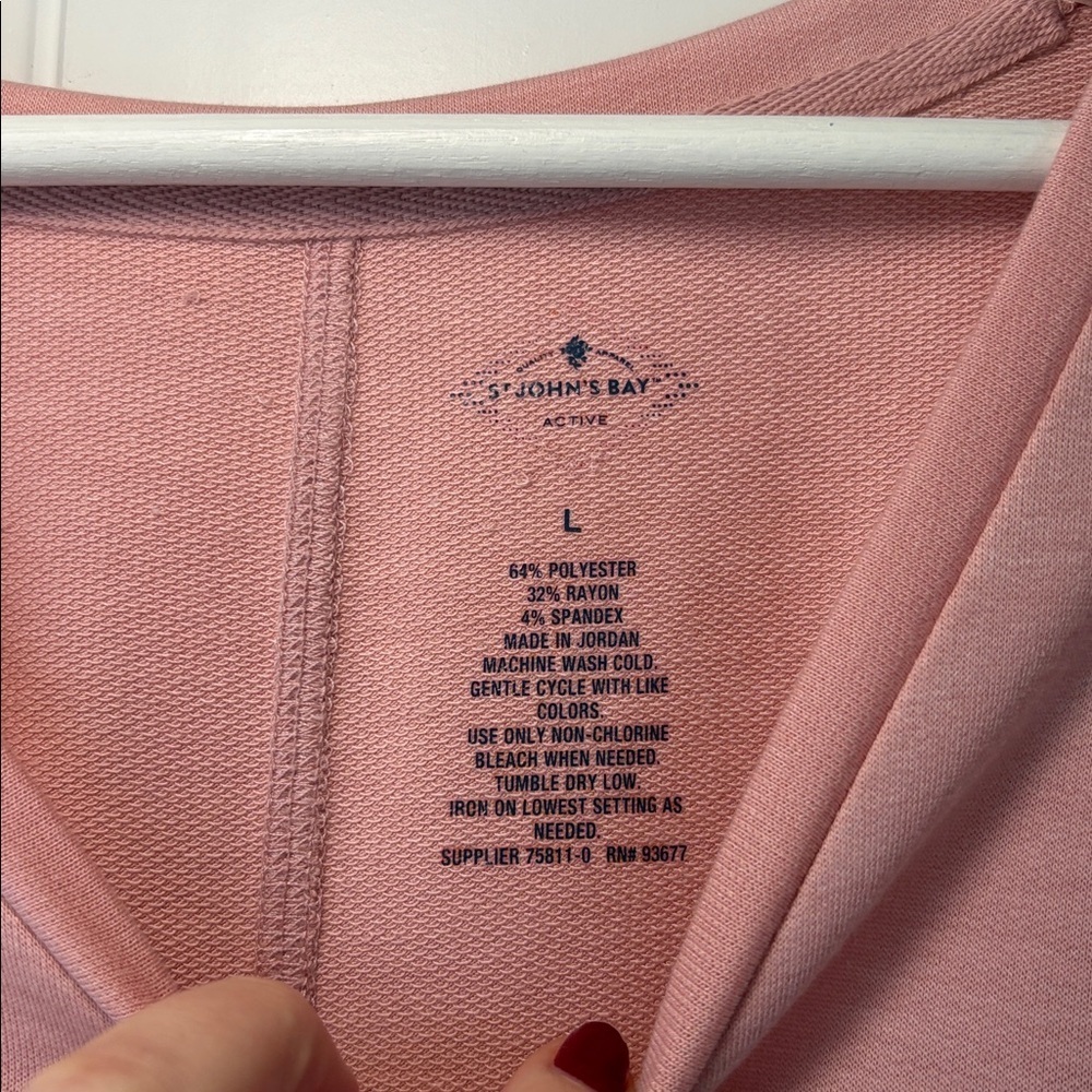 St. John's Bay Soft Pink Long Sleeve V-Neck Tee Large Y2K - Picture 2 of 5